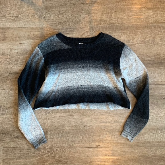 Nasty Gal Cropped Ombré Sweater - Picture 1 of 4